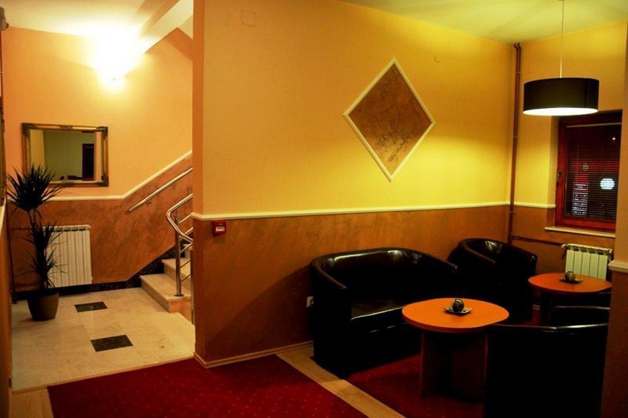 Hotel Arizona Sarajevo Lukavica Exterior foto