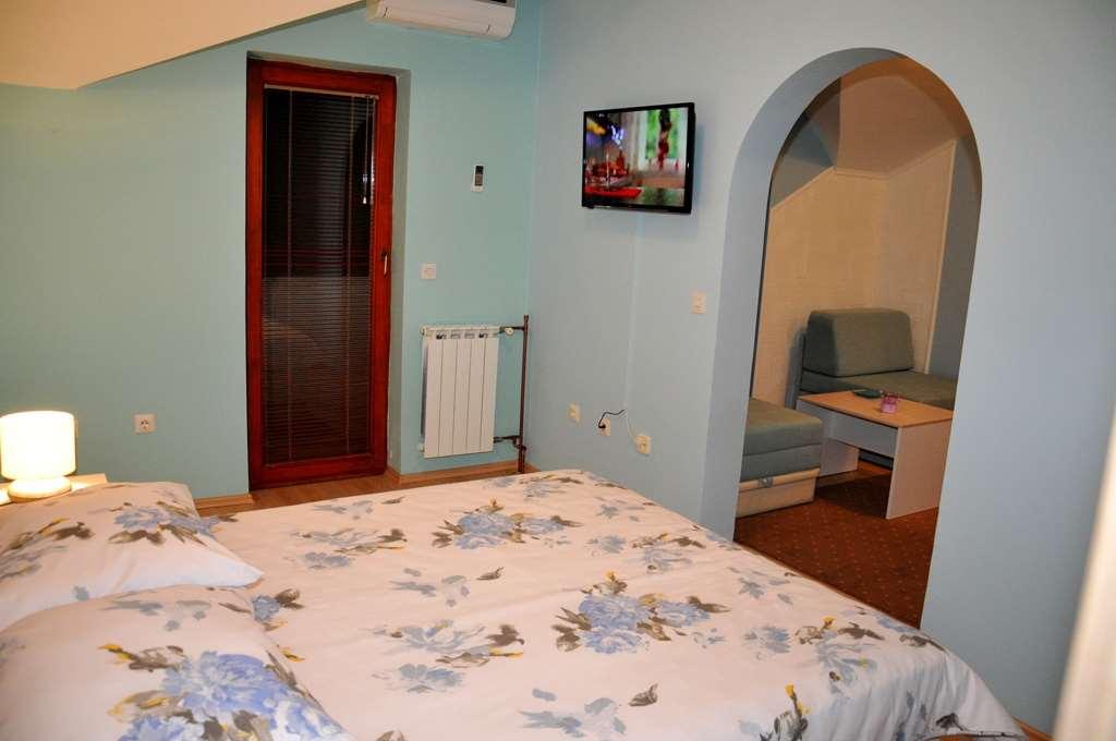 Hotel Arizona Sarajevo Lukavica Zimmer foto